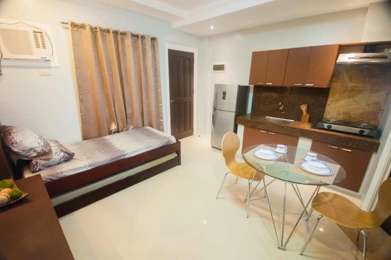 Nf Suites Davao City Dış mekan fotoğraf