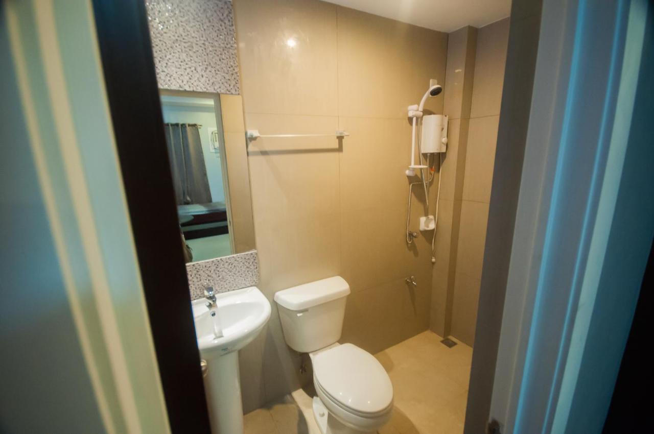 Nf Suites Davao City Dış mekan fotoğraf