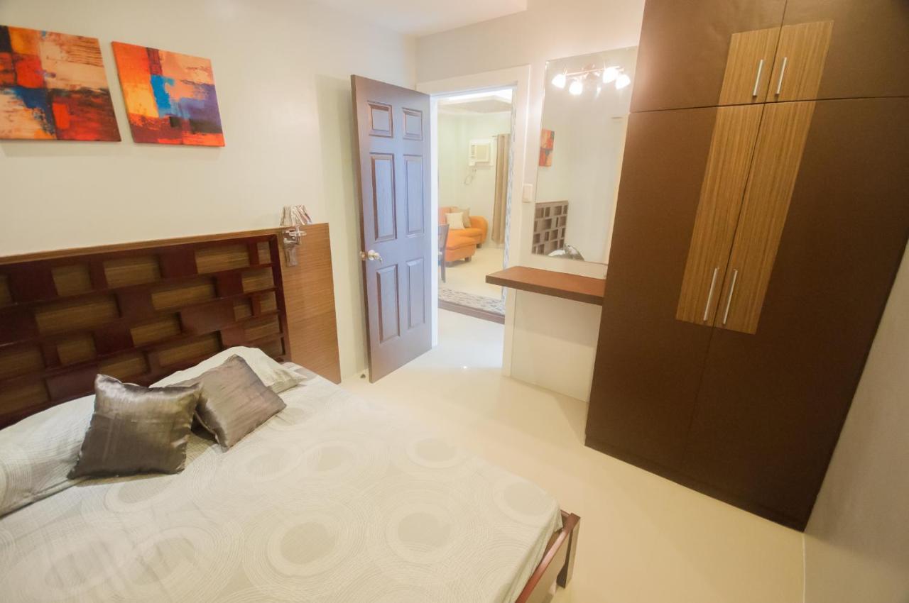 Nf Suites Davao City Dış mekan fotoğraf